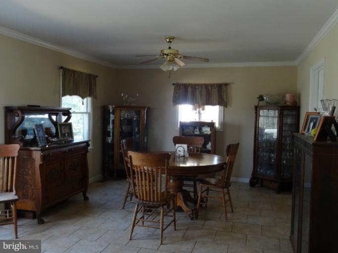 10233 Lees Mill Rd, Warrenton, VA 20186 - photo 1