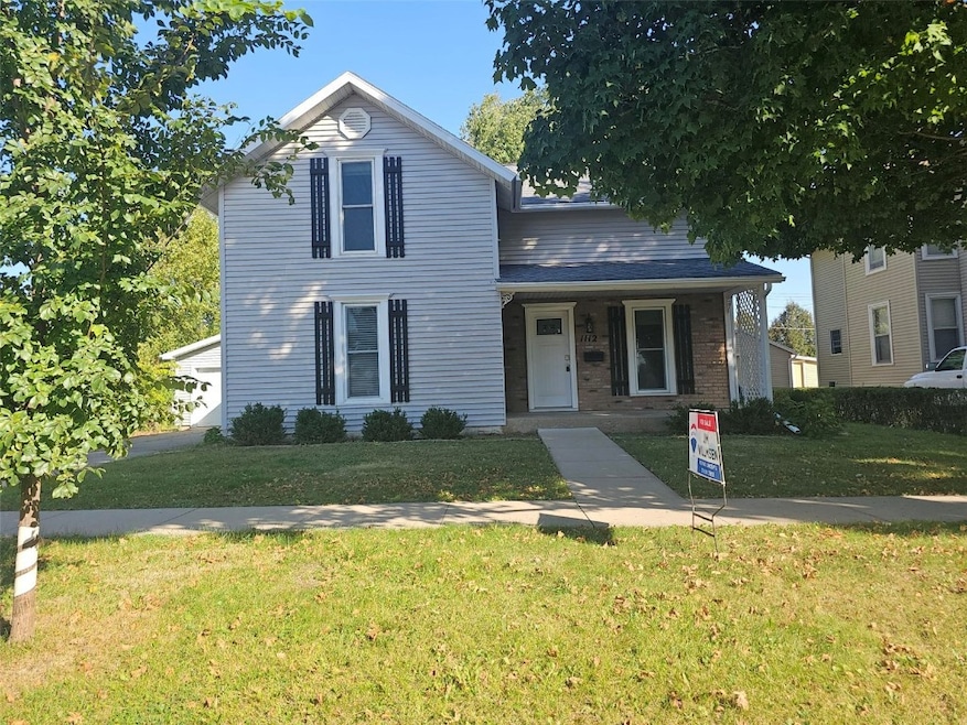 1112 A Ave, Vinton, IA 52349 - photo 1