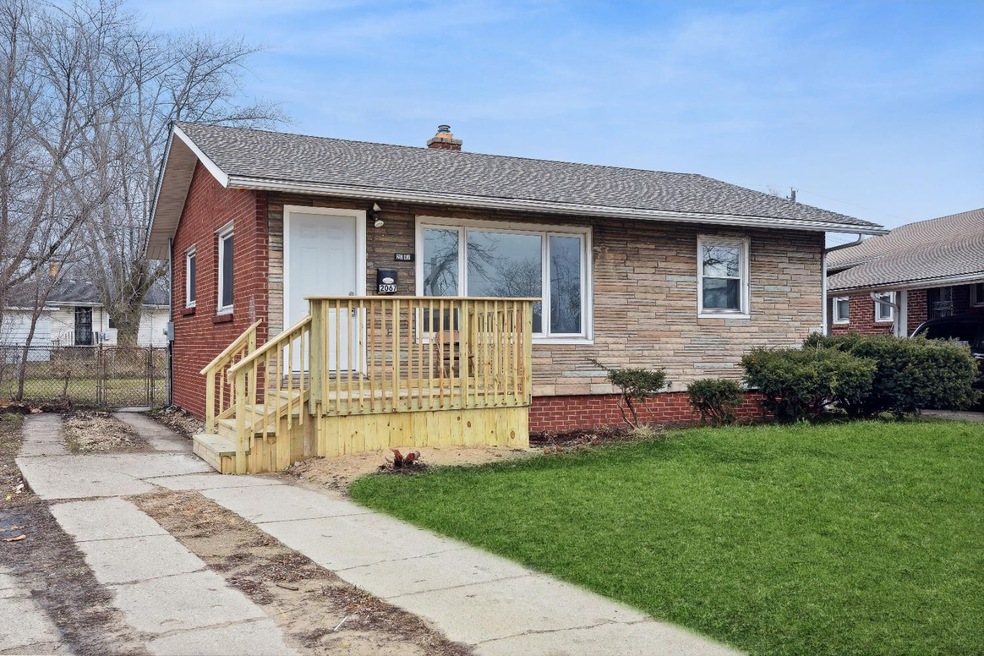 2067 Monroe Ln, Gary, IN 46407 - photo 1