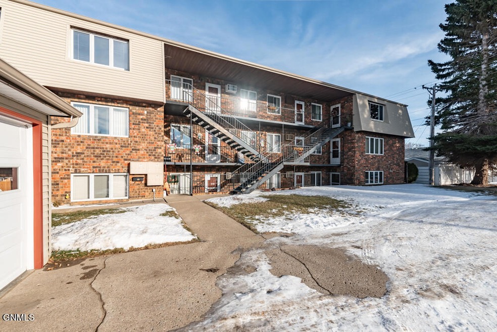 1937 N Kavaney Dr MLS-1