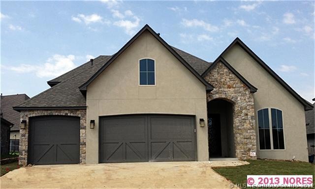 Stone and stucco exterior