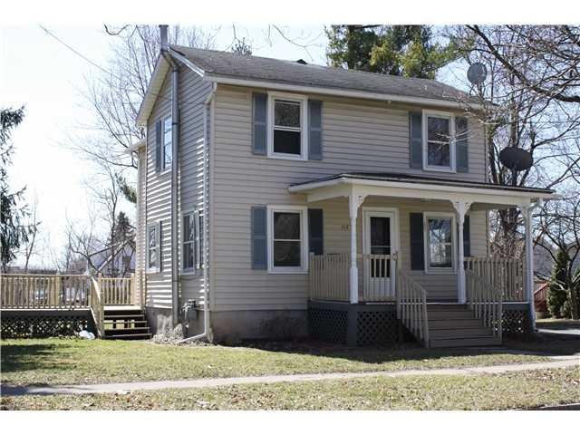 Exterior Front 117 Tillotson Street