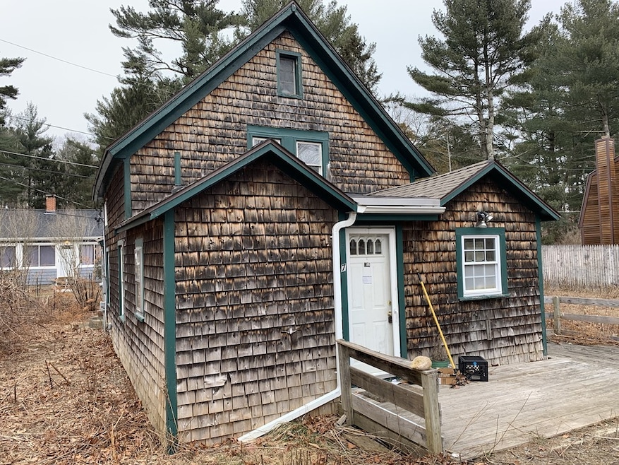 7 West St, Hanson, MA 02341 - photo 1