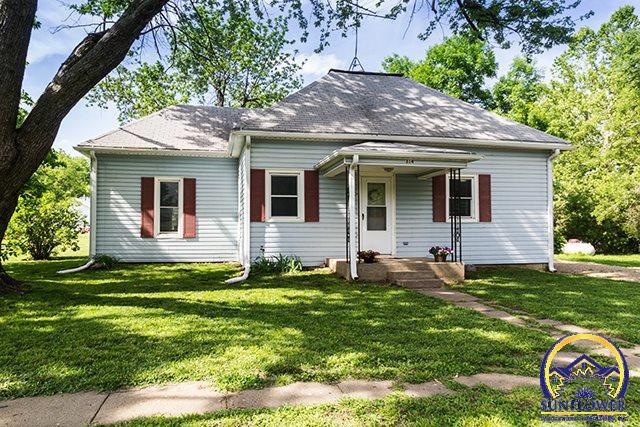 314 E Main St, Mayetta, KS 66509 - photo 1