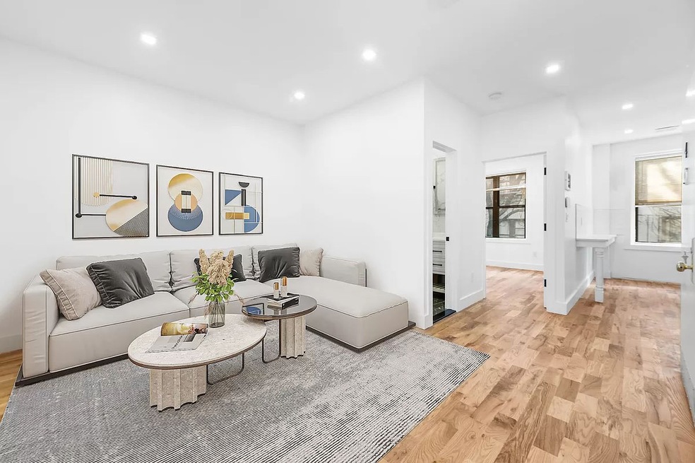 532 W 187th St unit 4, New York, NY 10033 - photo 1