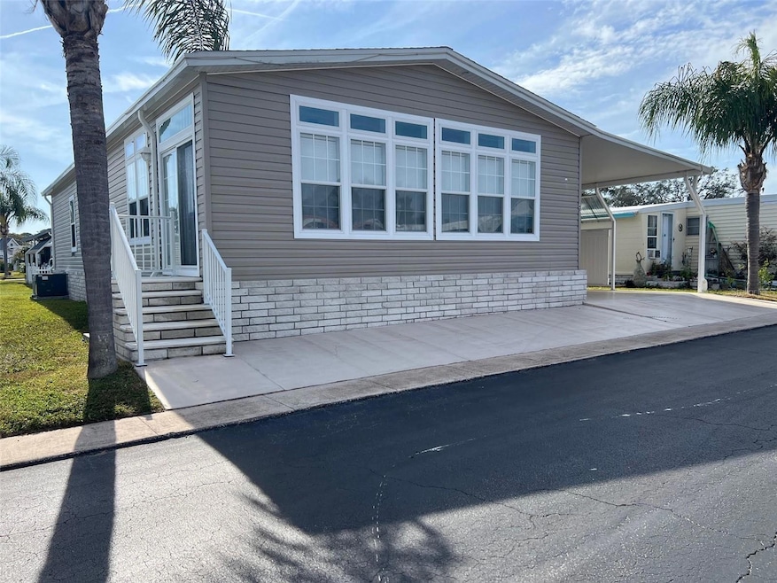 12651 Seminole Blvd unit 4-F, Largo, FL 33778 - photo 1