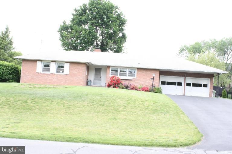 12926 Cathedral Ave, Hagerstown, MD 21742 - photo 1