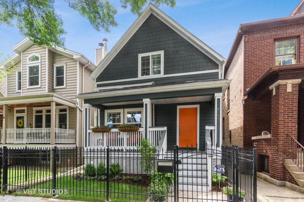 4944 N Seeley Ave, Chicago, IL 60625 - photo 1