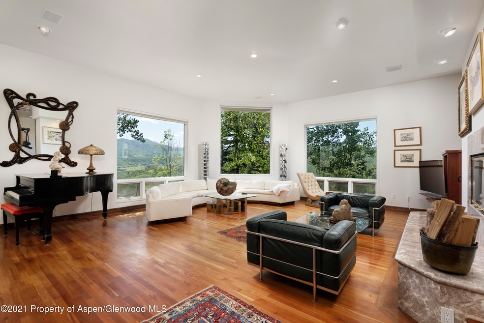 Living Rm