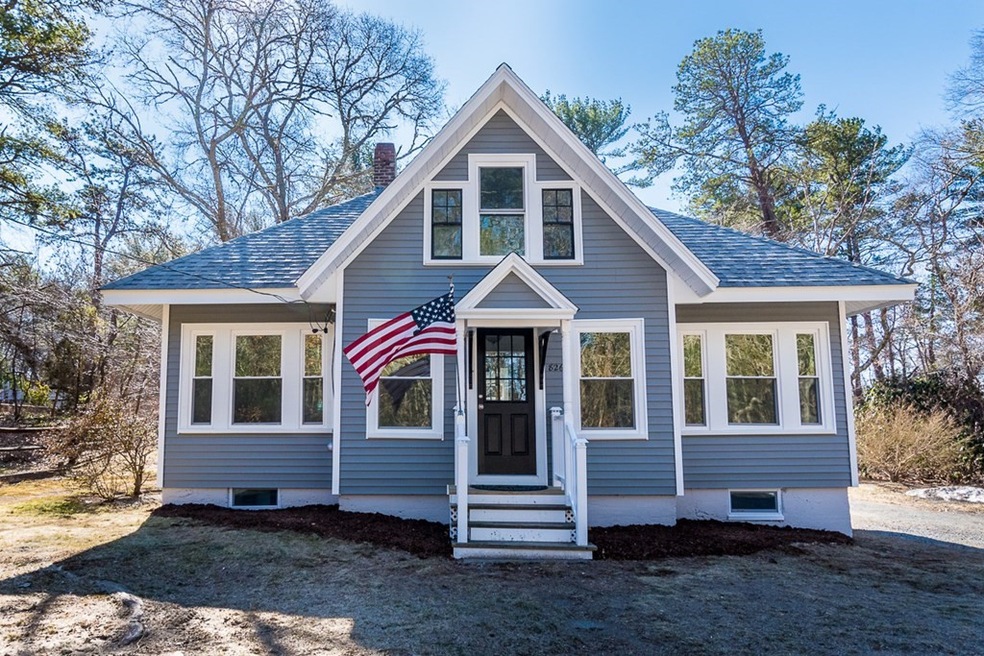 826 Main St, Wareham, MA 02571 - photo 1