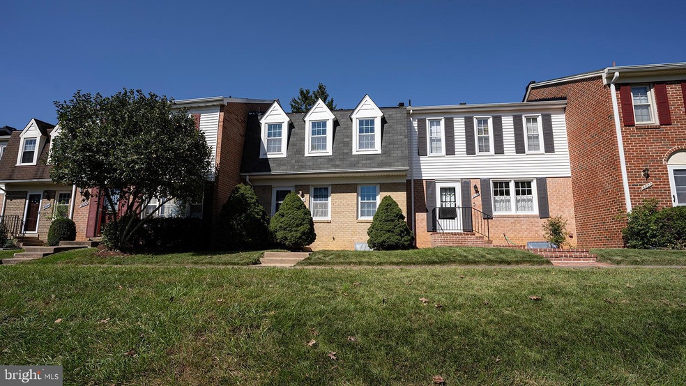 6004 Mardale Ln, Burke, VA 22015 - photo 1