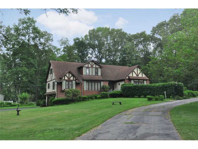 40 Nathaniel Green Dr, East Greenwich, RI 02818 - photo 1