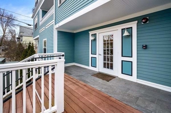 135 Willow Ave unit 3, Somerville, MA 02144 - photo 1