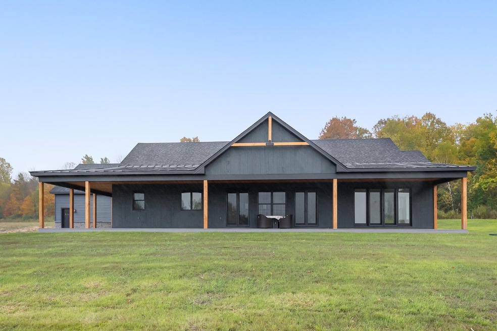 429 Mayville Dr unit 1, Milton, VT 05468 - photo 1