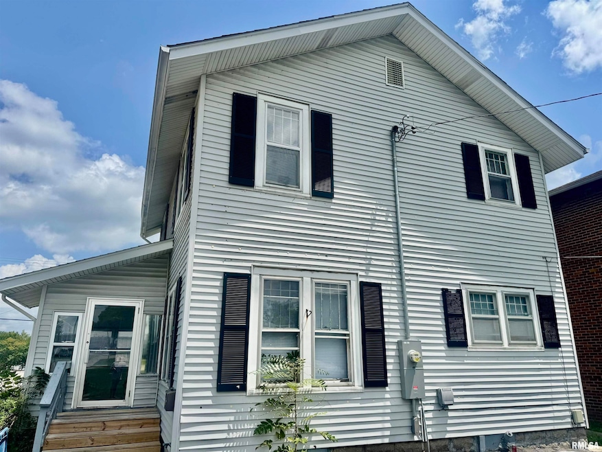 601 Broadway St, Mount Vernon, IL 62864 - photo 1