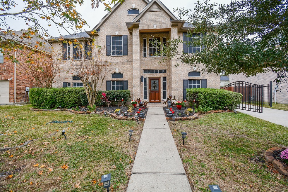 11610 Pemford Dr, Tomball, TX 77377 - photo 1