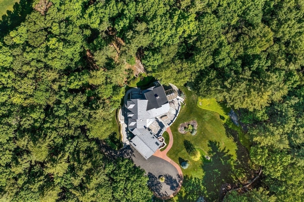 32-70 Lazell St, Hingham, MA 02043 - photo 1