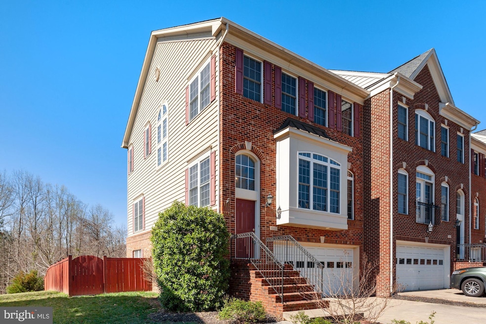 16460 Steerage Cir, Woodbridge, VA 22191 - photo 1