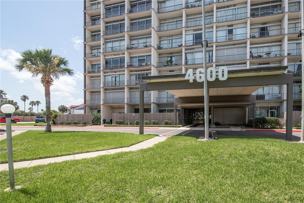 4600 Ocean Drive Unit #702 Dr, Corpus Christi, TX 78412 - photo 1