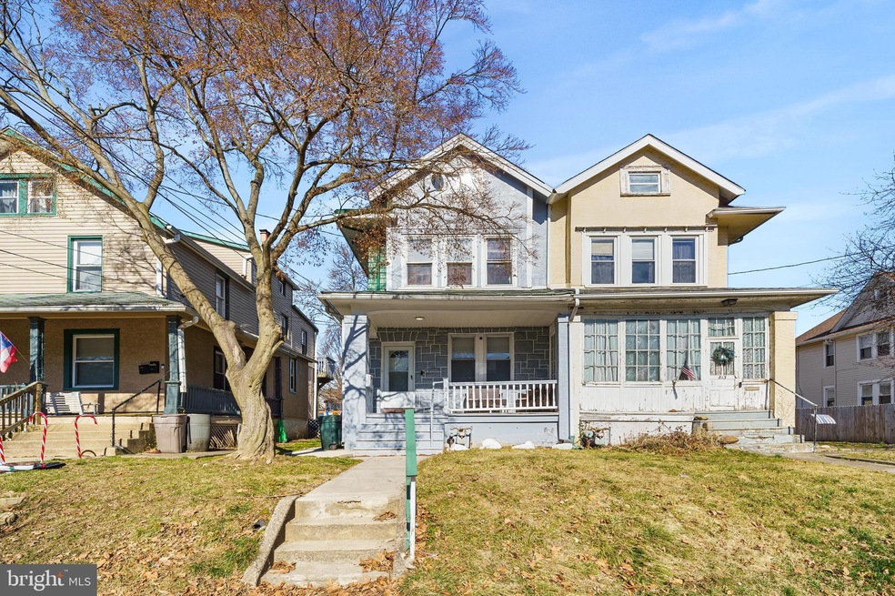 811 Pembroke Ave, Lansdowne, PA 19050 - photo 1