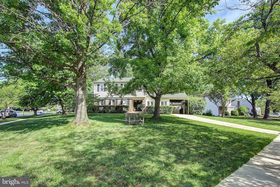 17612 Shamrock Dr, Olney, MD 20832 - photo 1