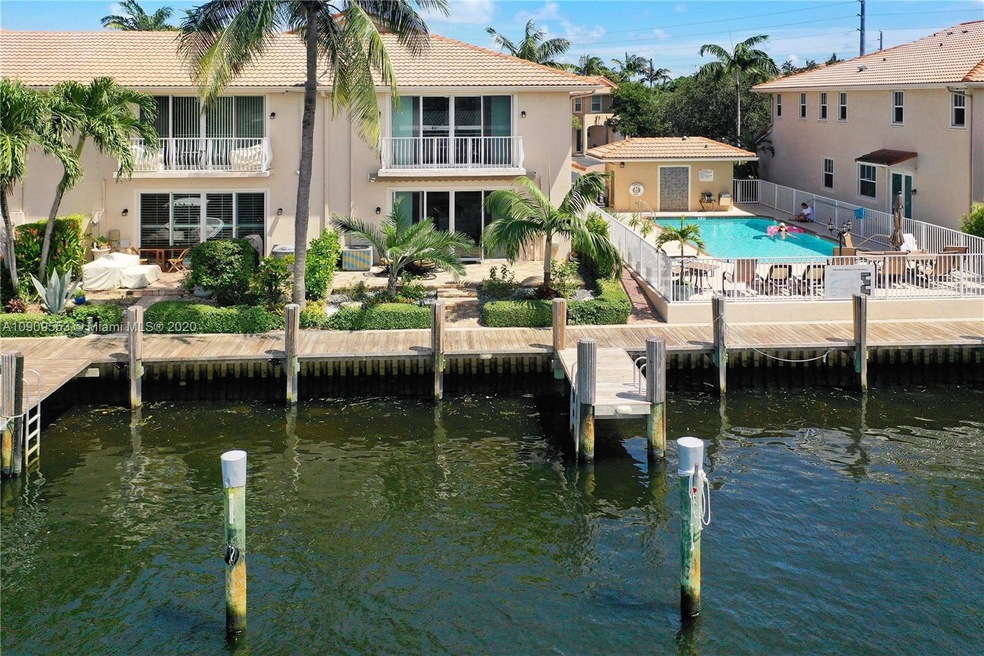 TOWNHOME WITH BOAT DOCK!