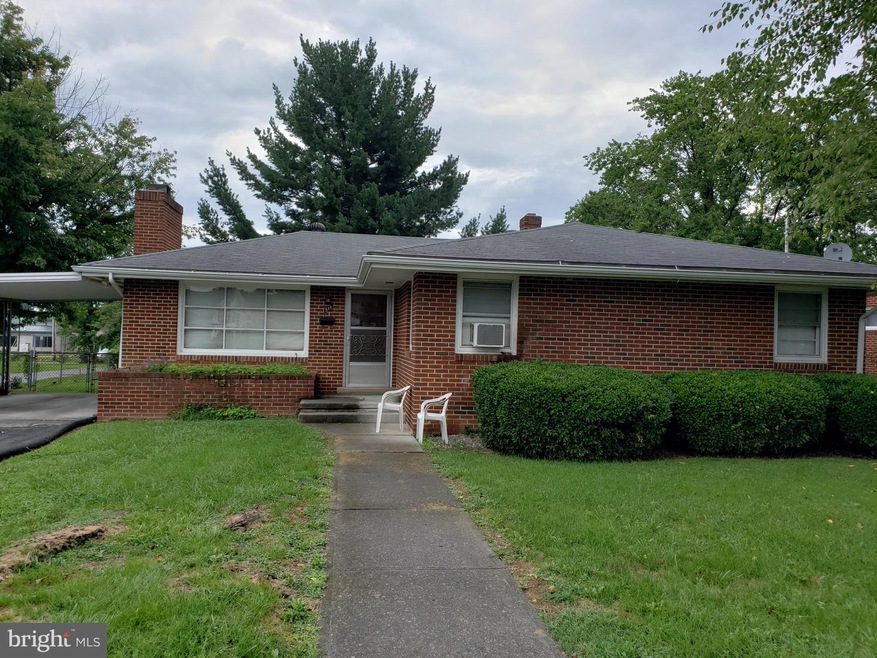 511 W 14th St, Front Royal, VA 22630 - photo 1