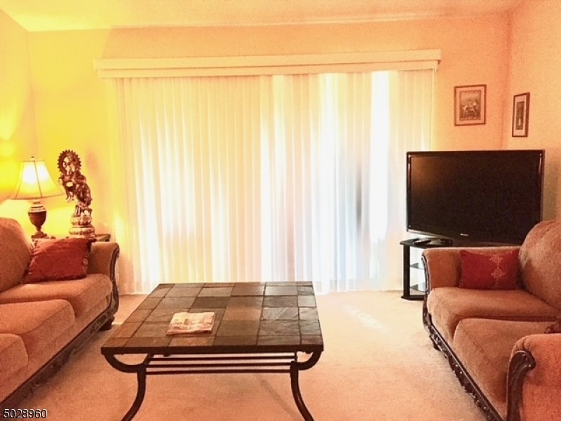 118 Crabapple Ln unit B2, Franklin Park, NJ 08823 - photo 1