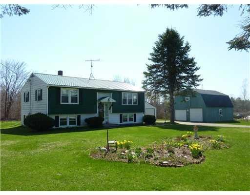 15 Merritt St, Canaan, ME 04924 - photo 1