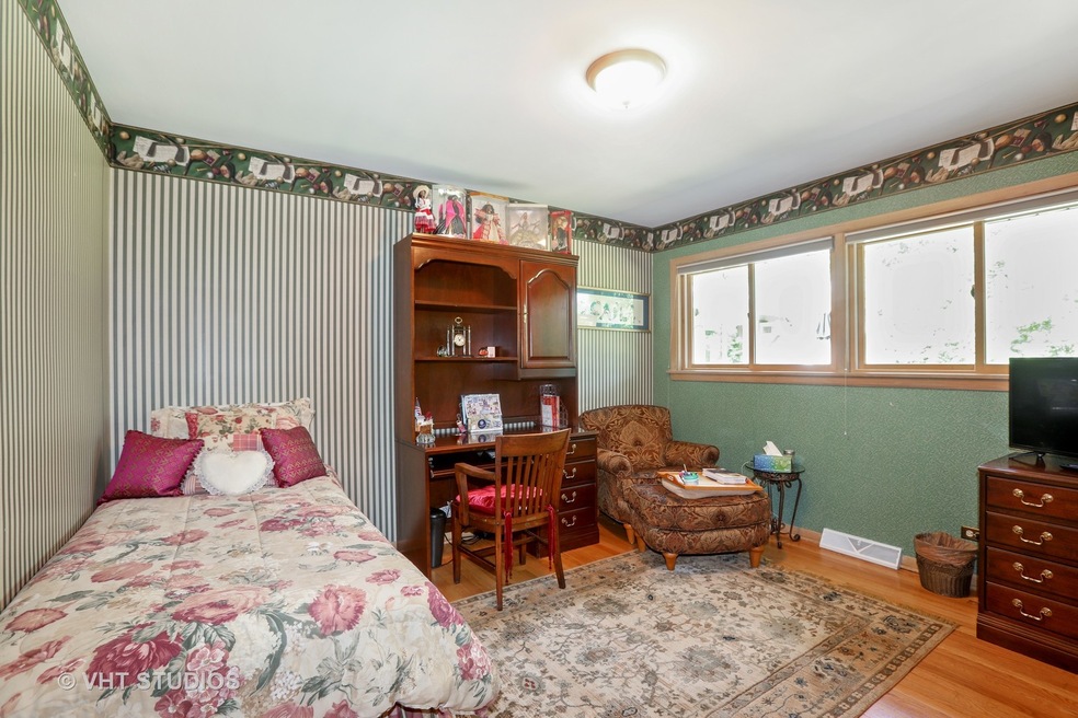 20542 Greenwood Dr, Olympia Fields, IL 60461 - photo 1