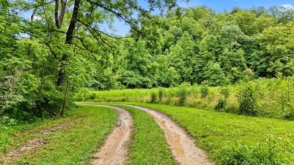 1235 Greenbrier Branch Rd, Campton, KY 41301 - photo 1