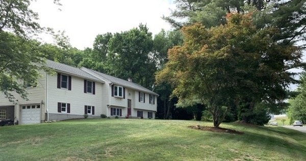 15 Jennings Dr, Charlton, MA 01507 - photo 1