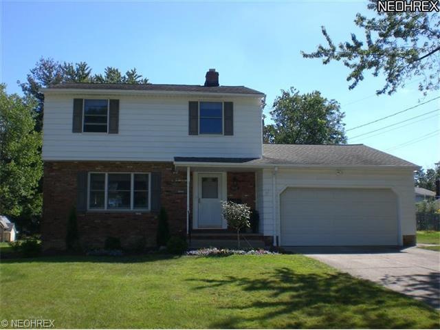 WELCOME TO 7037 EDGECLIFF DRIVE IN PARMA