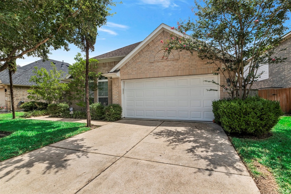 Welcome to 24535 Sawgrass Meadow Lane!