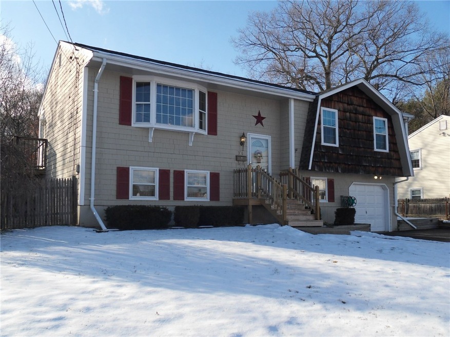 306 9th Ave, Woonsocket, RI 02895 - photo 1