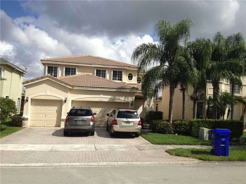 unlisted-address, Fort Lauderdale, FL 33332 - photo 1