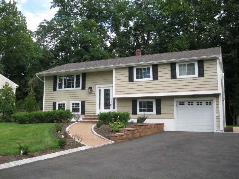 9 Billingsley Dr, Livingston, NJ 07039 - photo 1