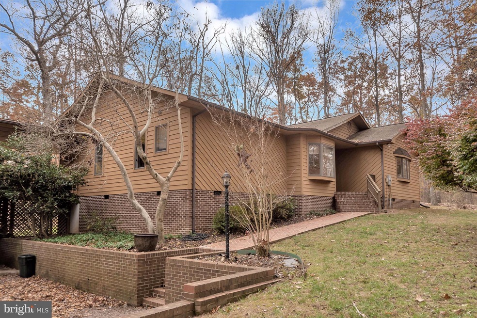 206 Edgemont Ln, Locust Grove, VA 22508 - photo 1