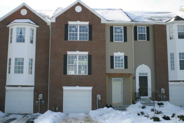 5324 Spring Ridge Dr E, Macungie, PA 18062 - photo 1