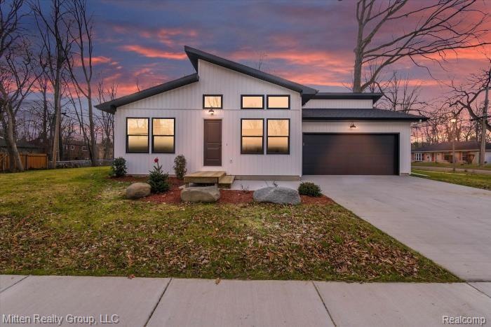 3217 Rice Ct, Lansing, MI 48911 - photo 1