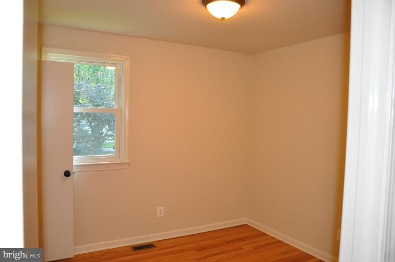 12717 Clarion Rd, Fort Washington, MD 20744 - photo 1