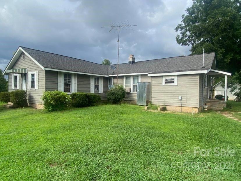 207 Parris Rd, Blacksburg, SC 29702 - photo 1