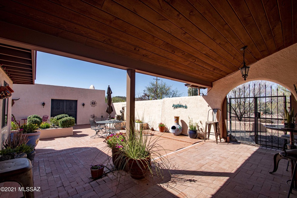 875 S Pinto Place, Tucson, AZ 85748 - photo 1
