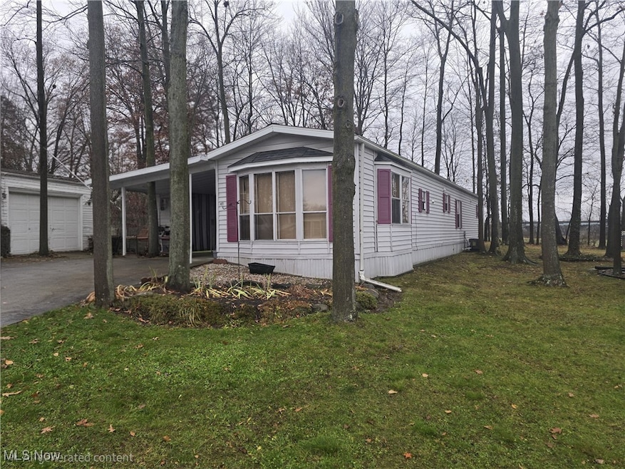 1229 Columbiana-Lisbon Rd unit 41, Columbiana, OH 44408 - photo 1