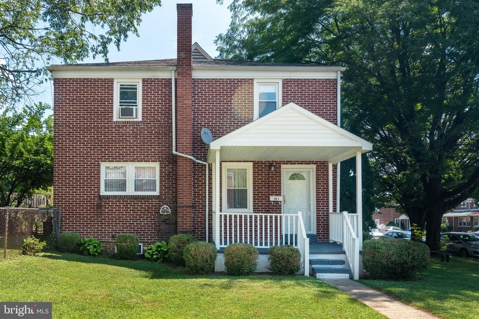 101 Newport Ave, Reading, PA 19611 - photo 1