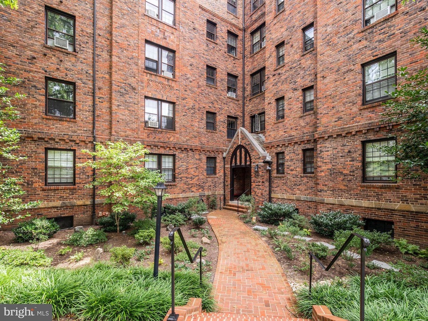 3020 Tilden St NW unit 301, Washington, DC 20008 - photo 1