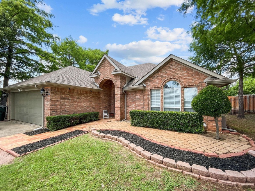 313 Hilre Dr, Sherman, TX 75092 - photo 1