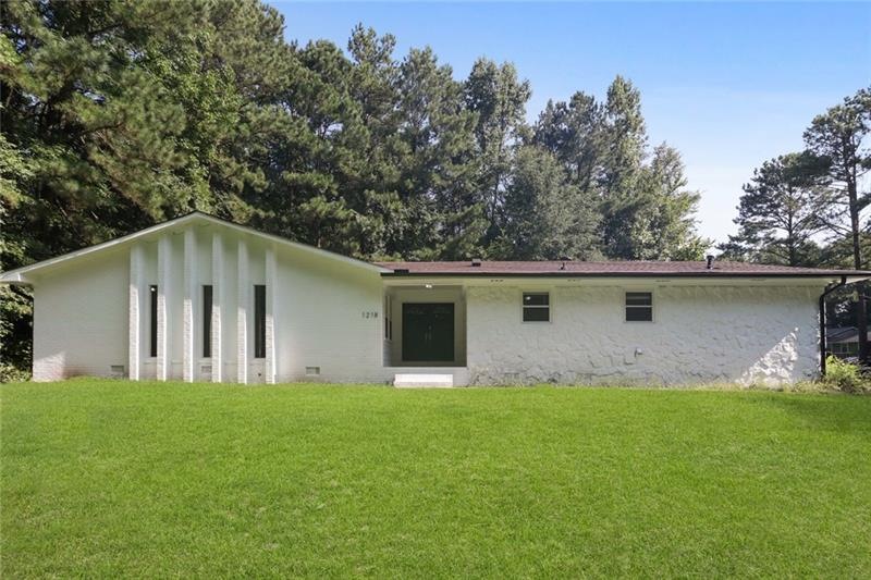 1218 Palisades Ln, Ellenwood, GA 30294 - photo 1