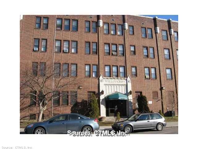 330 Laurel St unit 304, Hartford, CT 06105 - photo 1