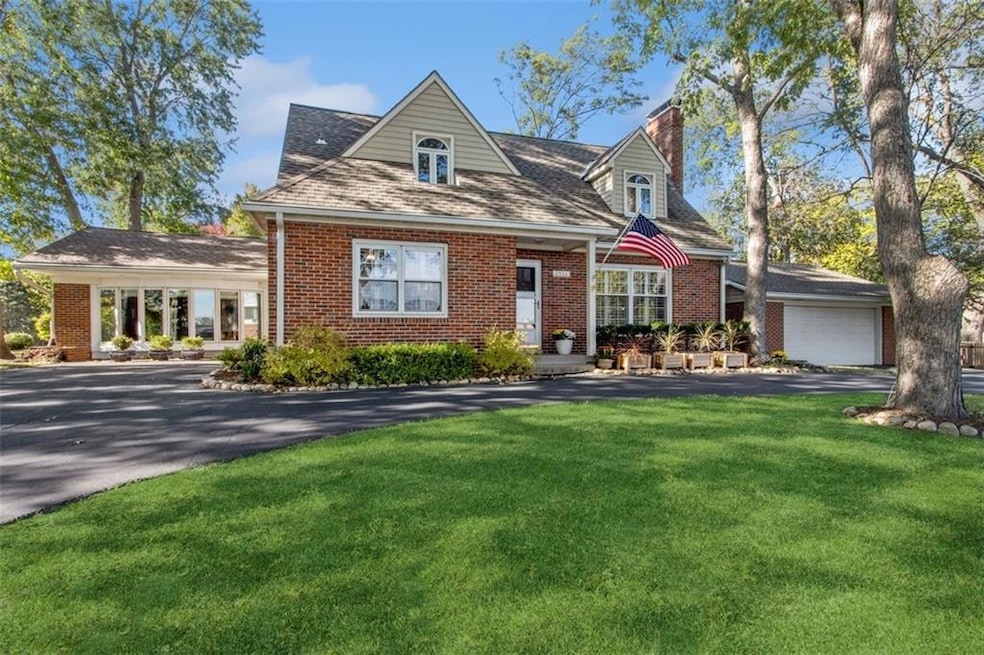 2324 W 51st Terrace, Westwood, KS 66205 MLS HMS2459174